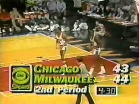 Lamar Matic_ Michael Jordan (30pts_11asts) vs_ Bucks (1985 Playoffs)